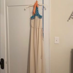 Beige maxi dress with cute detail on neck